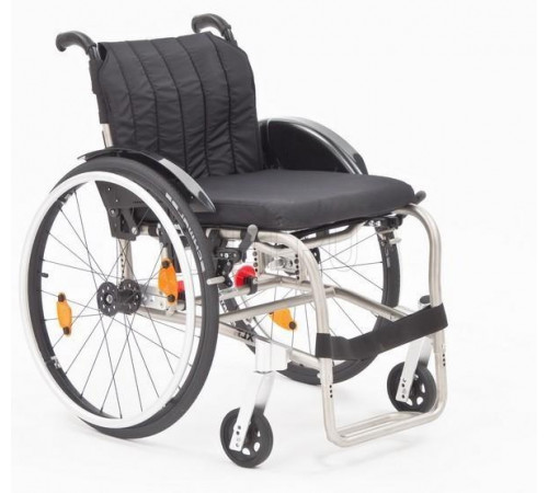 Кресло-коляска активного типа MET Invacare XLT